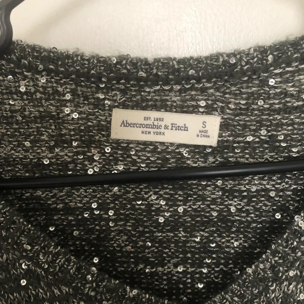 Top - Picture 2 of 2